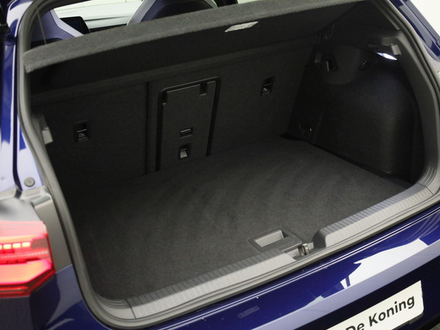 Volkswagen Golf 1.5eTSI 150PK R-Line Blackstyle DSG · Panoramadak · Camera + Parkeersensoren · Stoel-& stuurverwarming · Garantie tot februari 2