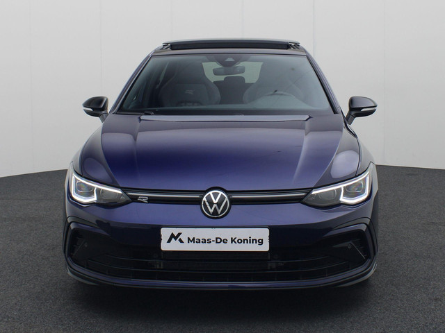 Volkswagen Golf 1.5eTSI 150PK R-Line Blackstyle DSG · Panoramadak · Camera + Parkeersensoren · Stoel-& stuurverwarming · Garantie tot februari 2