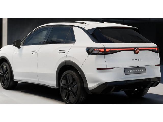 Volkswagen T-Roc R-Line First Edition 1.5 eTSI 150PK DSG Black Style