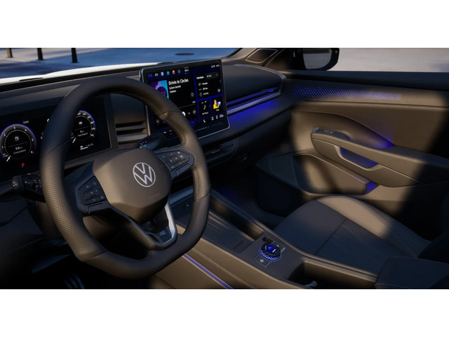 Volkswagen T-Roc R-Line First Edition 1.5 eTSI 150PK DSG Black Style