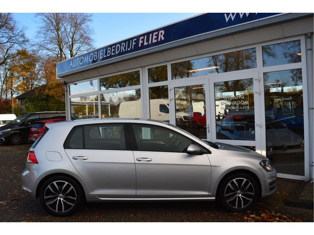 Volkswagen Golf 1.0 116PK TSI Comfortline Executive | Orig. NL | DAB+ | CarPlay | NAP |