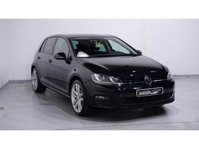 volkswagen-golf-2.0-tdi-highline-navi-18inch-durban-comfortpakket-winterpakket-massagestoel-half-leder-pdc-v-a-xenon-trekhaak-clima-stoelverwarm