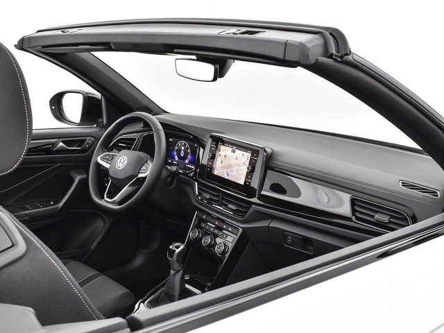 Volkswagen T-Roc Cabrio Style 1.0 115 pk Cabriolet 6 versn. Hand · Black style pakket · Comfort pakket · Multimedia pakket · Prijs is incl Inruil