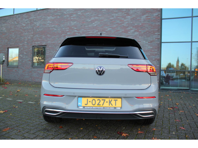Volkswagen Golf 1.5 eTSI Style
