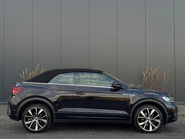 volkswagen-t-roc-cabrio-1.5-tsi-r-line-m2023-trekhaak-camera-navi-apple-carplay
