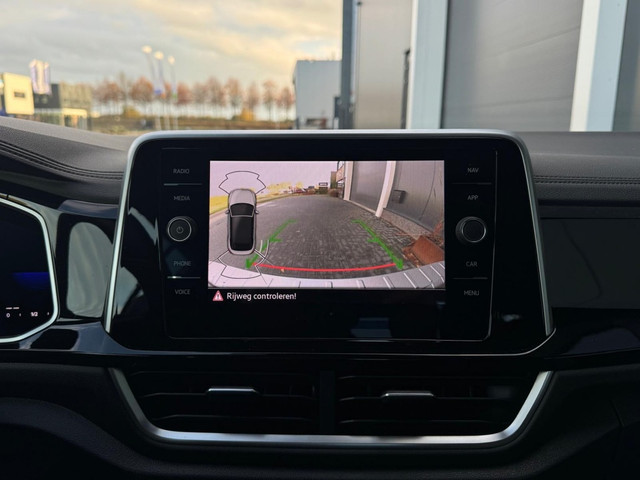 Volkswagen T-Roc Cabrio 1.5 TSI R-Line M2023 TREKHAAK CAMERA NAVI APPLE CARPLAY