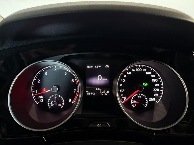 Volkswagen Touran 1.4 TSI Connected Series 7p | PANO | NAVI