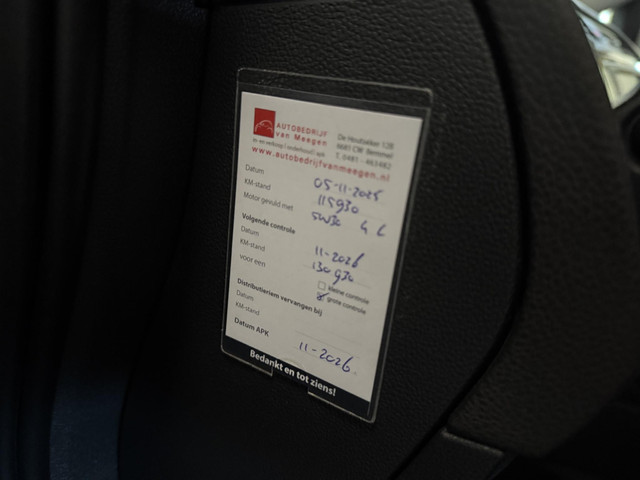 Volkswagen Touran 1.4 TSI Connected Series 7p | PANO | NAVI