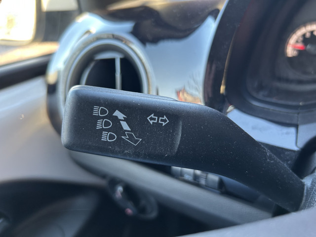 Volkswagen up! 1.0 move up! BlueMotion GOED ONDERHOUDEN!! NAVI BLUETOOTH AIRCO ELEK. RAMEN