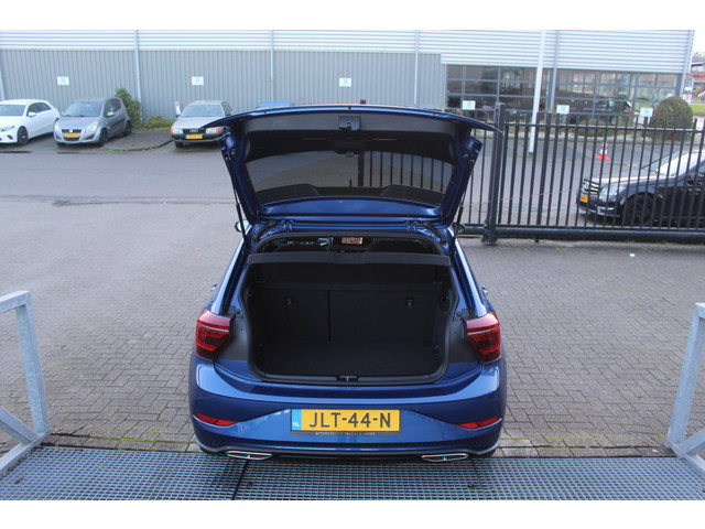 Volkswagen Polo 1.0 TSI 2x R-Line Automaat Navigatie Virtual cockpit Adaptive cruise control Achteruitrijcamera Parkeersensoren rondom Apple car