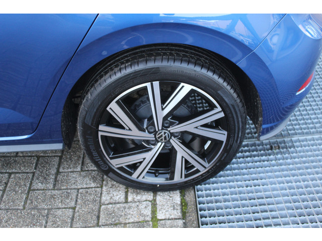 Volkswagen Polo 1.0 TSI 2x R-Line Automaat Navigatie Virtual cockpit Adaptive cruise control Achteruitrijcamera Parkeersensoren rondom Apple car