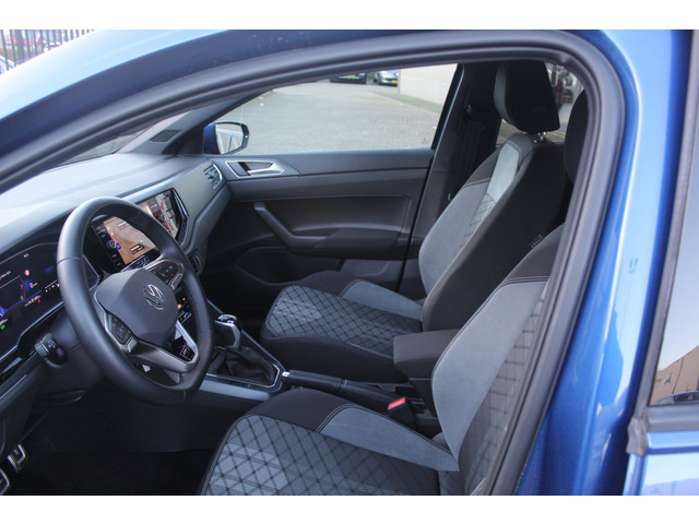 Volkswagen Polo 1.0 TSI 2x R-Line Automaat Navigatie Virtual cockpit Adaptive cruise control Achteruitrijcamera Parkeersensoren rondom Apple car