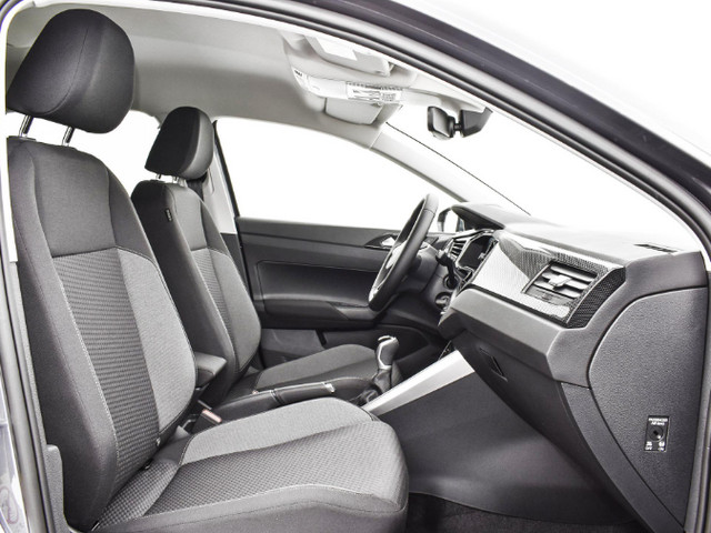 Volkswagen Polo Life Edition 1.0 TSI 95 pk 5 versn. Hand · Achteruitrijcamera · Parkeersensor achter · Velgen 'essex', 15 inch lichtmetaal ·