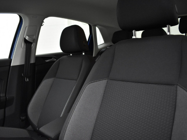 Volkswagen Polo Life Edition 1.0 TSI 95 pk 5 versn. Hand · Achteruitrijcamera · Regensensor ·