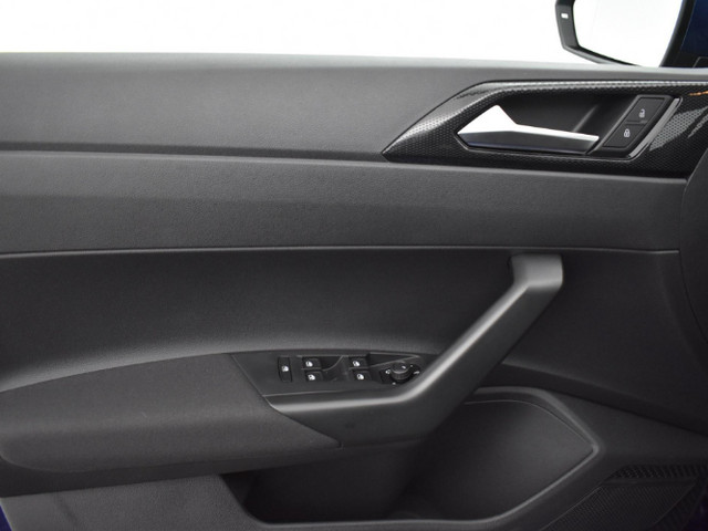 Volkswagen Polo Life Edition 1.0 TSI 95 pk 5 versn. Hand · Achteruitrijcamera · Regensensor ·