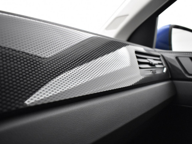 Volkswagen Polo Life Edition 1.0 TSI 95 pk 5 versn. Hand · Achteruitrijcamera · Regensensor ·