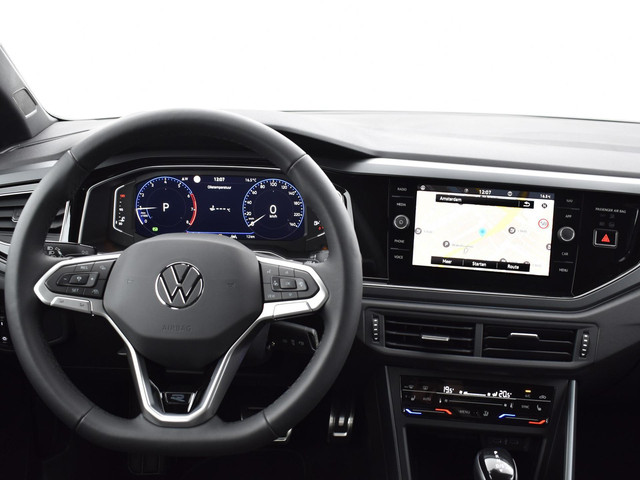 Volkswagen Polo R-Line Edition 1.0 TSI 95 PK 7 versn. DSG 7 Versn. DSG · Voorraad Actie · Prijs is inclusief EU 2000,- inruilpremie · Speciaal i