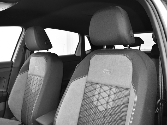 Volkswagen Polo R-Line Edition 1.0 TSI 95 PK 7 versn. DSG 7 Versn. DSG · Voorraad Actie · Prijs is inclusief EU 2000,- inruilpremie · Speciaal i