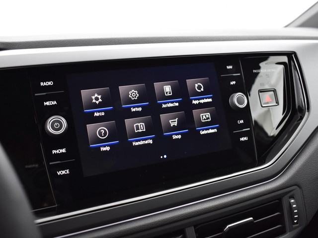 Volkswagen Polo R-Line Edition 1.0 TSI 95 PK 7 versn. DSG 7 Versn. DSG · Voorraad Actie · Prijs is inclusief EU 2000,- inruilpremie · Speciaal i