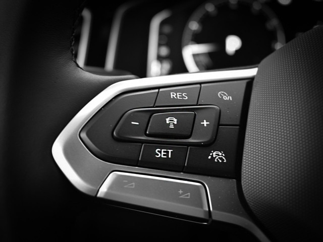 Volkswagen Polo R-Line Edition 1.0 TSI 95 PK 7 versn. DSG 7 Versn. DSG · Voorraad Actie · Prijs is inclusief EU 2000,- inruilpremie · Speciaal i