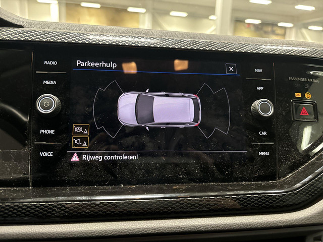 Volkswagen Polo 1.0 TSI 95pk DSG Life Business · Apple Android Car Play · Navigatie · P-Sensoren · DAB · Stoelverwarming · 15'' Inch · Garantie