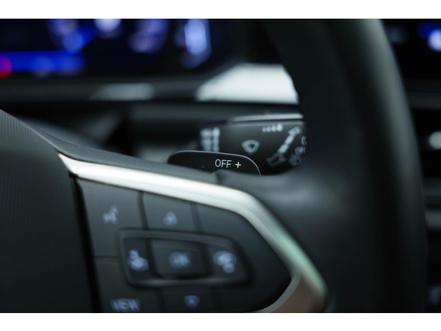 Volkswagen T-Roc 1.5 TSI R-Line Business |Pano|3xR-Line|IQ|VOLL|