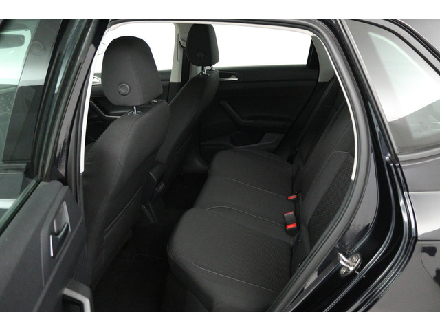 Volkswagen Polo 1.0 TSI Beats (STOELVERWARMING, NAVIGATIE, CRUISE CONTROL, PARKEERSENSOREN)