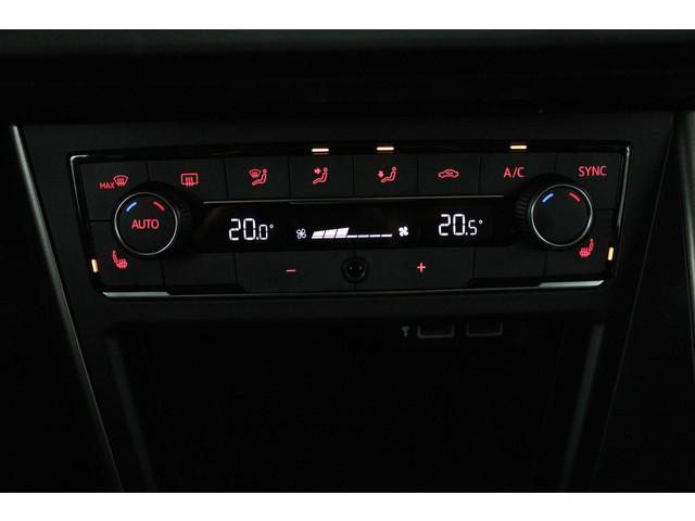 Volkswagen Polo 1.0 TSI Beats (STOELVERWARMING, NAVIGATIE, CRUISE CONTROL, PARKEERSENSOREN)