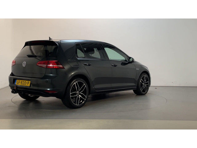Volkswagen Golf 1.4 TSI GTE DSG LED Navigatie Parkeersensoren Climate Control