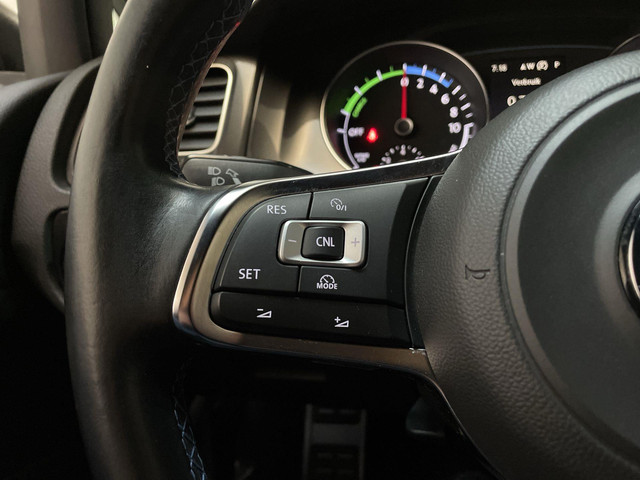 Volkswagen Golf 1.4 TSI GTE DSG LED Navigatie Parkeersensoren Climate Control