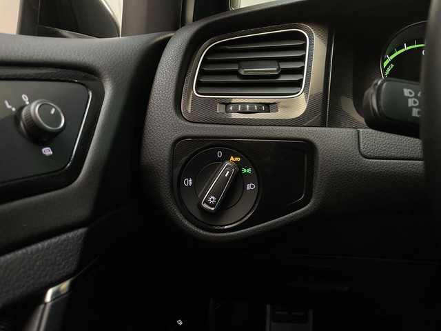 Volkswagen Golf 1.4 TSI GTE DSG LED Navigatie Parkeersensoren Climate Control