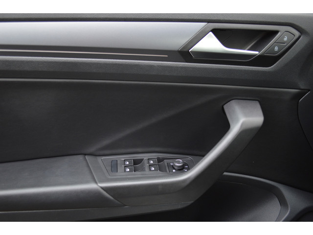 Volkswagen T-Roc Cabrio 1.5 TSI R-Line DSG Led Leder Navi Virtual Acc Keyless Pdc