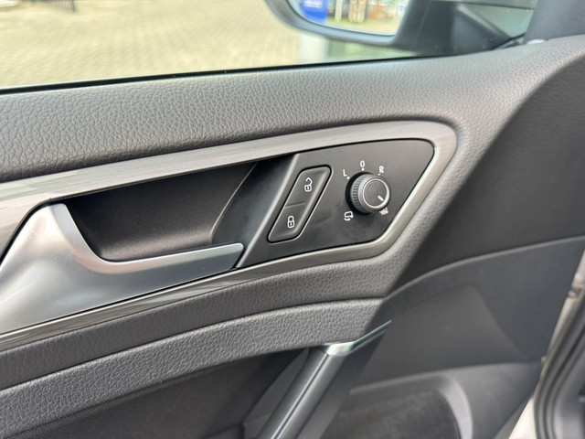 Volkswagen Golf Variant 1.4 TSI Highline All Star 125pk Trekhaak Stoelverwarming Navigatie