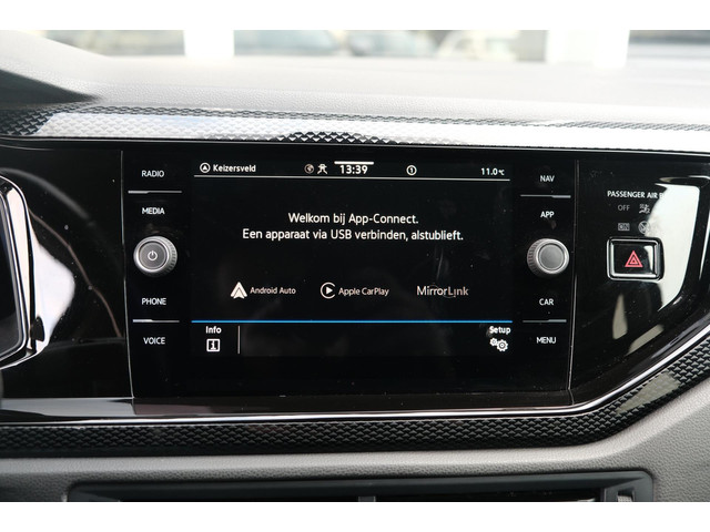 Volkswagen Polo 1.0 TSI Life Business Viritual Navi Cam Carplay ACC PDC LED