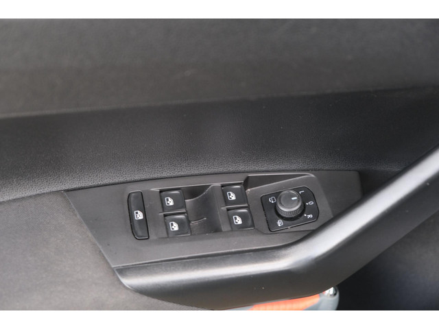 Volkswagen Polo 1.0 TSI Life Business Viritual Navi Cam Carplay ACC PDC LED