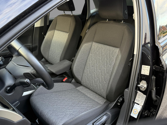 Volkswagen Polo 1.0 TSI Style Facelift NP € 39.310,- Full options Apple Carplay & Android Stoelverwarming Grote NAV Camera