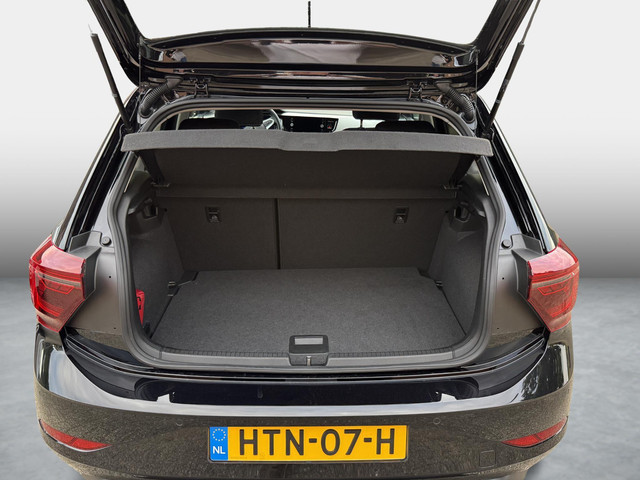 Volkswagen Polo 1.0 TSI Style Facelift NP € 39.310,- Full options Apple Carplay & Android Stoelverwarming Grote NAV Camera