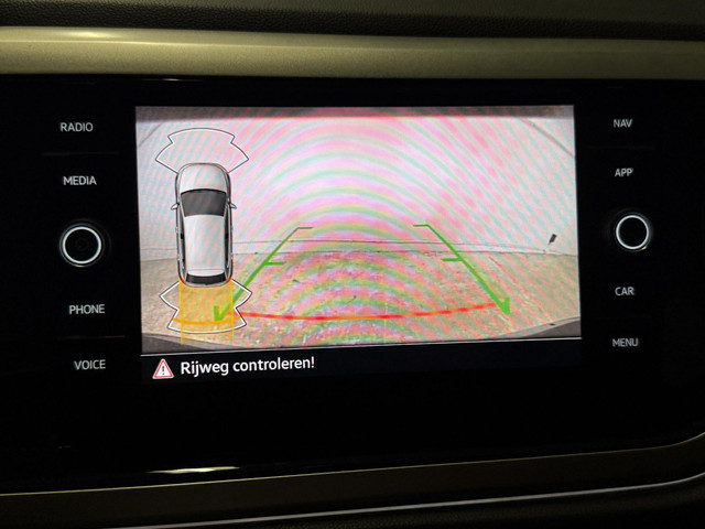 Volkswagen Polo 1.0 TSI Style Facelift NP € 39.310,- Full options Apple Carplay & Android Stoelverwarming Grote NAV Camera