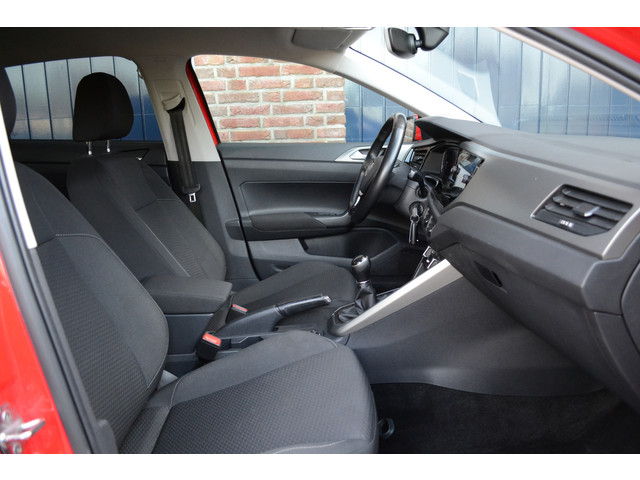 Volkswagen Polo 1.0 TSI R-Line | Virtual | Led koplampen | Trekhaak | Adaptive Cruise | Carplay Android Auto