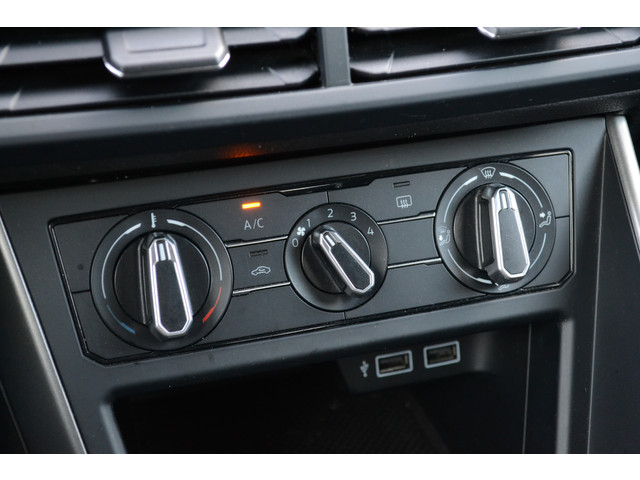 Volkswagen Polo 1.0 TSI R-Line | Virtual | Led koplampen | Trekhaak | Adaptive Cruise | Carplay Android Auto