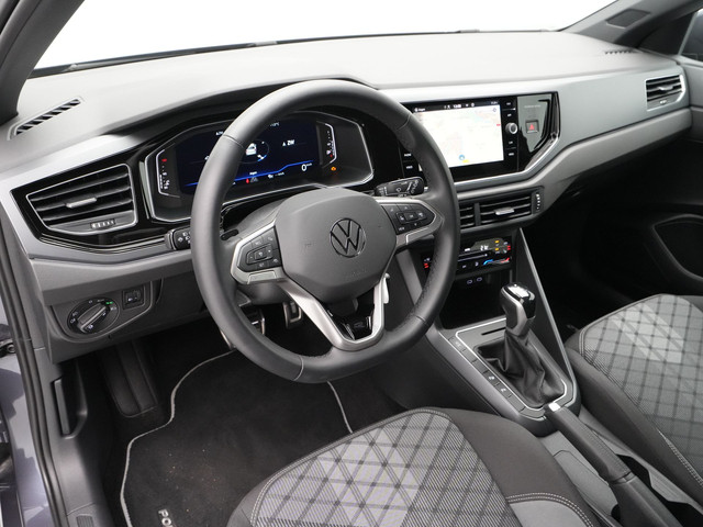 Volkswagen Polo 1.0 TSI 110pk DSG R-Line Business Navigatie Camera Stoelverwarming Acc 287