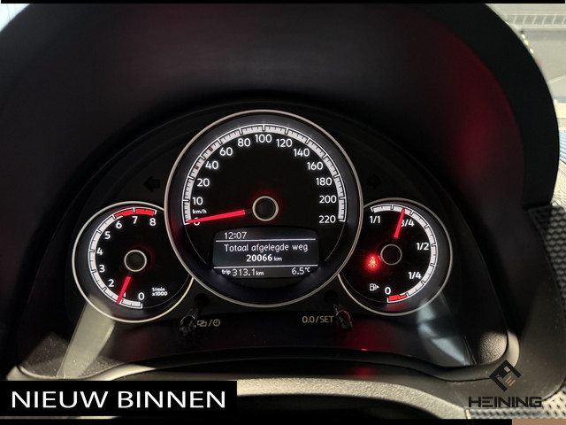 Volkswagen up! 1.0. Airco. DAB. Rijstrooksensor. NAP