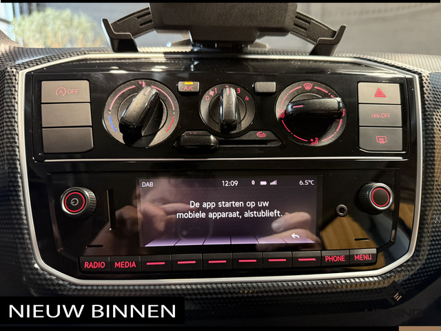 Volkswagen up! 1.0. Airco. DAB. Rijstrooksensor. NAP