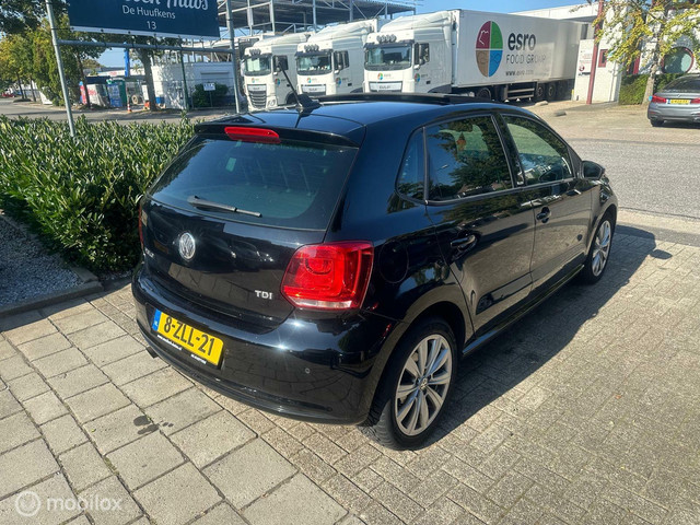 Volkswagen Polo 1.6 TDI Highline DSG ECC PANO CRUISE