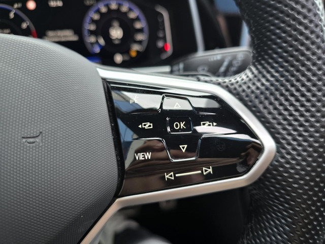 Volkswagen T-Roc 1.5 TSI R-Line Business+ Pano DSG Keyless Trekhaak