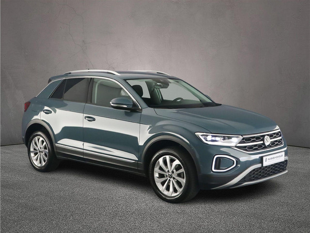 Volkswagen T-Roc Style 1.5 TSI 150pk DSG Automaat Trekhaak, Adaptive cruise control, Navigatie, Achteruitrijcamera, Stoelverwarming, Parkeersenso