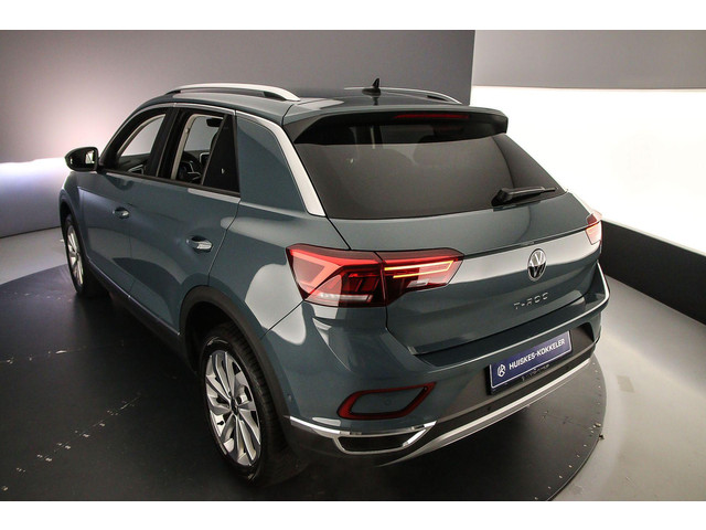 Volkswagen T-Roc Style 1.5 TSI 150pk DSG Automaat Trekhaak, Adaptive cruise control, Navigatie, Achteruitrijcamera, Stoelverwarming, Parkeersenso
