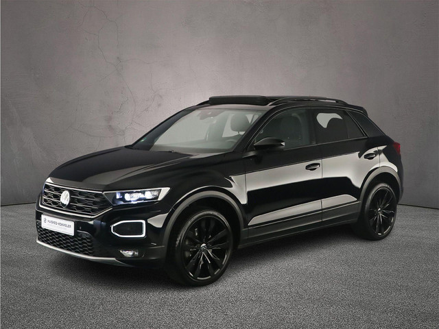 volkswagen-t-roc-sport-1.5-tsi-150pk-dsg-automaat-trekhaak--panoramadak--adaptive-cruise-control--black-style--achteruitrijcamera--elektrische-ac