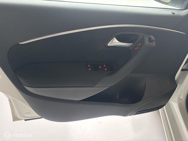 Volkswagen Polo 1.2 TSI First Edition Nette Auto!