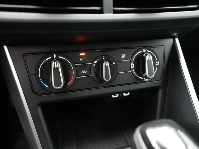 Volkswagen Polo 1.0 TSI 95pk DSG Life Navigatie Camera Acc Lm velgen 6